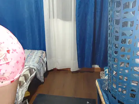 home vlak online show from May 2026 12:15:02 AM