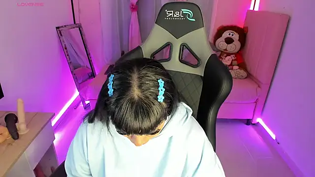 zoesullivan online show from February 2025 09:26:02 AM