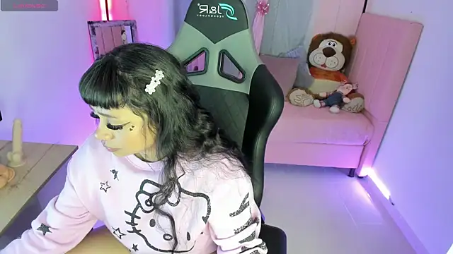 zoesullivan online show from March 2025 09:56:02 AM