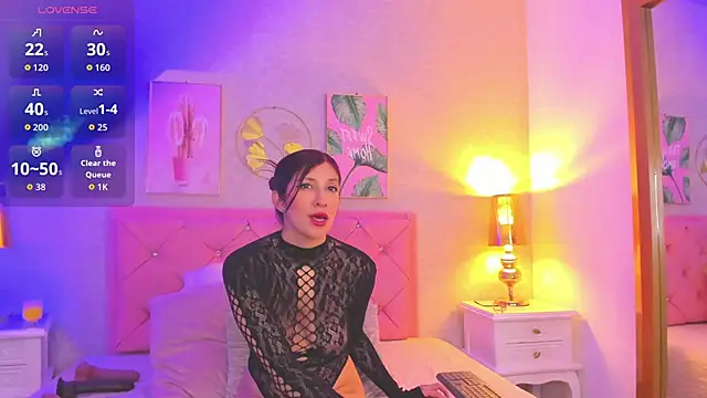 Ginger Violetta  online show from September 2025 07:32:02 PM