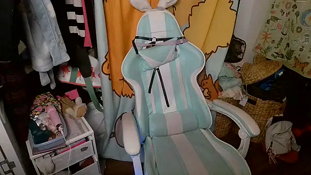 Snapshot of mochi_rainbow chatting on March 2025 07:04:02 PM mochi rainbow online show from March 2025 07:04:02 PM