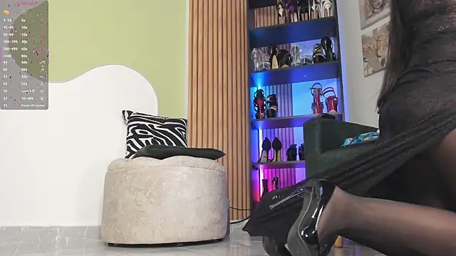 mia backer online show from February 2026 12:07:01 AM