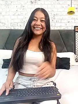 MilaaAdams online show from September 2025 09:59:01 AM