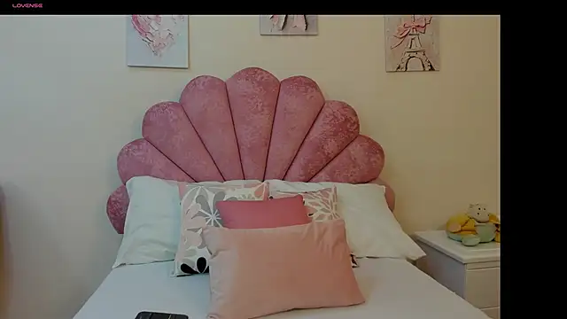 MilaaAdams online show from May 2026 11:16:01 AM