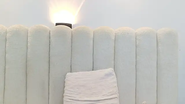 Juliabadlee online show from January 2026 11:22:01 PM