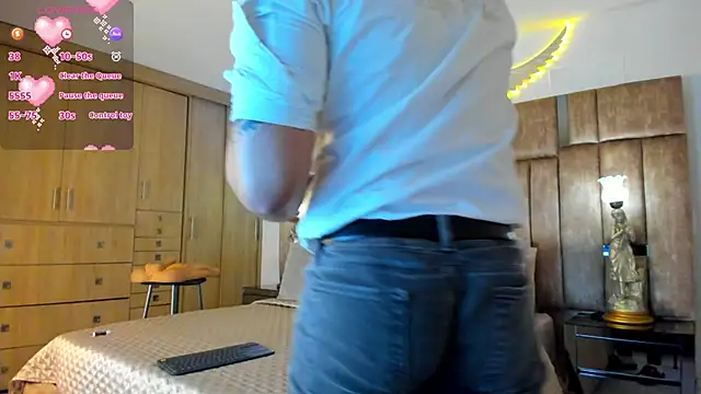 petterwilly1 online show from March 2026 03:12:01 PM