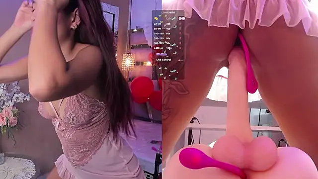 Snapshot of XimenaReid chatting on February 2025 02:35:02 PM XimenaReid online show from February 2025 02:35:02 PM