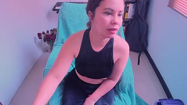 gigi stephans online show from June 2026 02:48:02 PM
