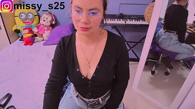 gigi stephans online show from October 2025 08:20:01 PM