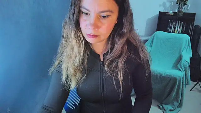 gigi stephans online show from June 2026 01:47:01 AM