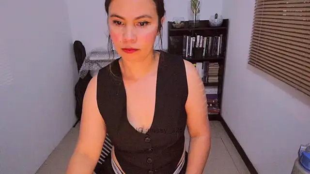 gigi stephans online show from April 2026 01:56:01 AM