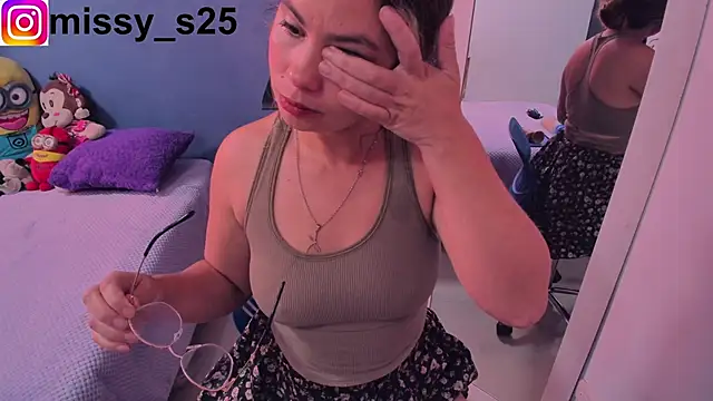 gigi stephans online show from October 2025 08:10:02 PM