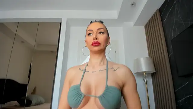 Alessa Burns online show from March 2025 07:00:01 AM