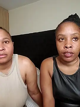 R-thequeen online show from May 2026 10:18:01 PM