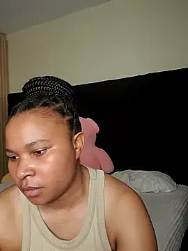 R-thequeen online show from April 2026 11:01:02 AM