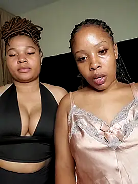 R-thequeen online show from February 2026 08:52:02 PM