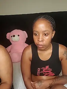 R-thequeen online show from March 2026 10:32:02 AM