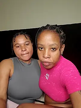 R-thequeen online show from November 2025 12:38:02 PM