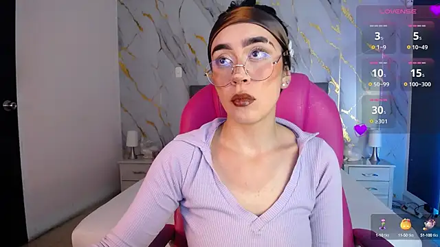 Snapshot of Julieta_De_Los_Angeles chatting on January 2025 03:57:02 AM Julieta De Los Angeles online show from January 2025 03:57:02 AM