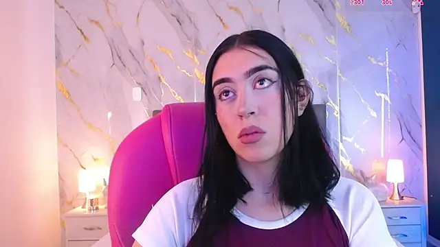 Snapshot of Julieta_De_Los_Angeles chatting on March 2025 03:47:01 AM Julieta De Los Angeles online show from March 2025 03:47:01 AM