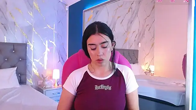 Snapshot of Julieta_De_Los_Angeles chatting on March 2025 10:40:02 AM Julieta De Los Angeles online show from March 2025 10:40:02 AM