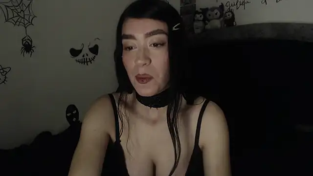 Julieta De Los Angeles online show from January 2026 10:24:02 PM