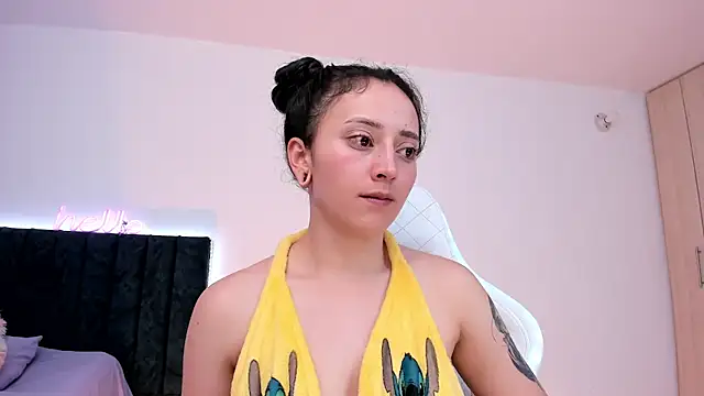 liaqueen610 online show from March 2025 05:02:01 AM