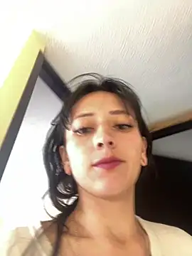 liaqueen610 online show from October 2025 05:12:02 PM