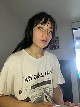liaqueen610 online show from October 2025 04:37:01 PM