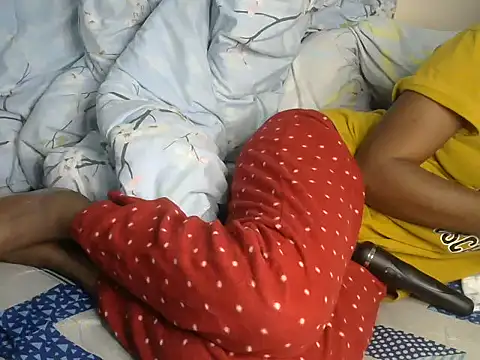 StacyGee24 online show from November 2025 10:24:02 PM