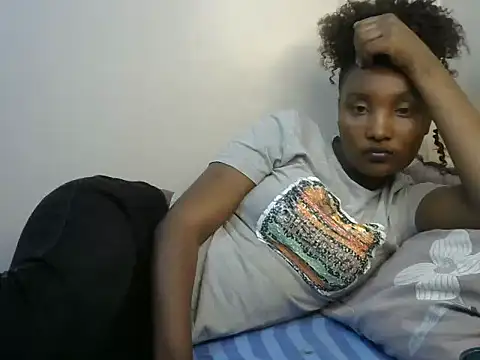 StacyGee24 online show from October 2025 05:21:02 PM