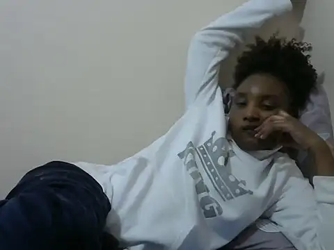 StacyGee24 online show from October 2025 01:36:01 AM