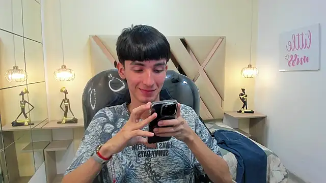 Jake evans online show from December 2025 03:40:02 PM