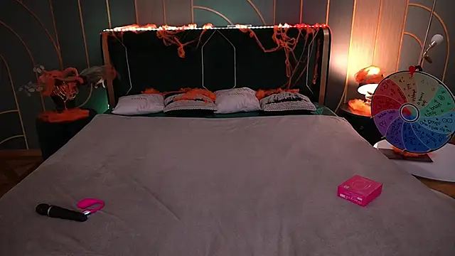 MonAmourrrR online show from October 2025 05:42:01 AM