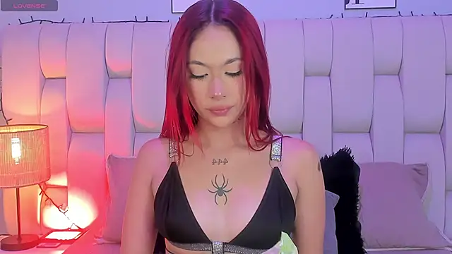 Snapshot of SkinnyFoxy chatting on January 2026 07:39:01 PM SkinnyFoxy online show from January 2026 07:39:01 PM