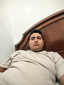 Snapshot of antoniovento chatting on October 2025 06:41:01 PM antoniovento online show from October 2025 06:41:01 PM