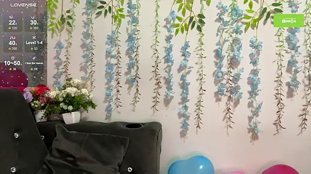 Isexxs online show from February 2025 07:38:02 PM