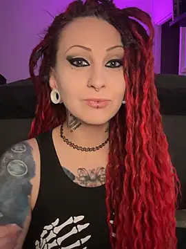 Snapshot of MartthaKatze chatting on November 2025 04:44:02 PM MartthaKatze online show from November 2025 04:44:02 PM