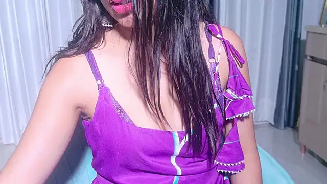 Snapshot of Aashika-Kaur chatting on June 2026 04:50:02 AM Aashika-Kaur online show from June 2026 04:50:02 AM