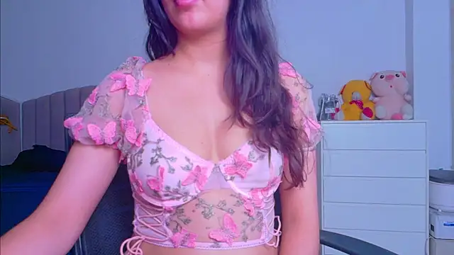 Snapshot of Aashika-Kaur chatting on September 2025 04:12:02 AM Aashika-Kaur online show from September 2025 04:12:02 AM