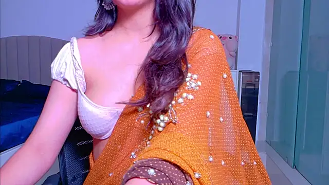 Snapshot of Aashika-Kaur chatting on September 2025 04:19:02 AM Aashika-Kaur online show from September 2025 04:19:02 AM