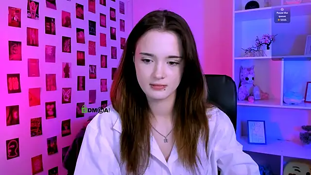 liana kisses online show from July 2026 06:41:02 PM