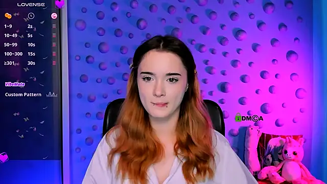 liana kisses online show from November 2025 08:42:01 PM