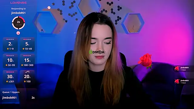 liana kisses online show from November 2025 08:09:01 PM