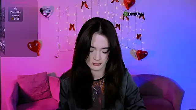 liana kisses online show from March 2026 07:05:02 PM