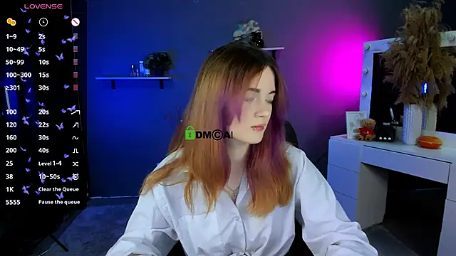 liana kisses online show from September 2025 07:02:01 PM