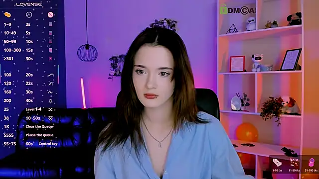 liana kisses online show from April 2026 07:06:02 PM