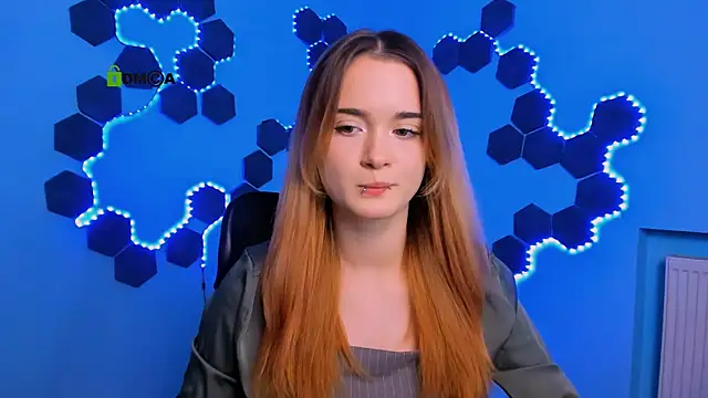 liana kisses online show from November 2025 08:09:02 PM