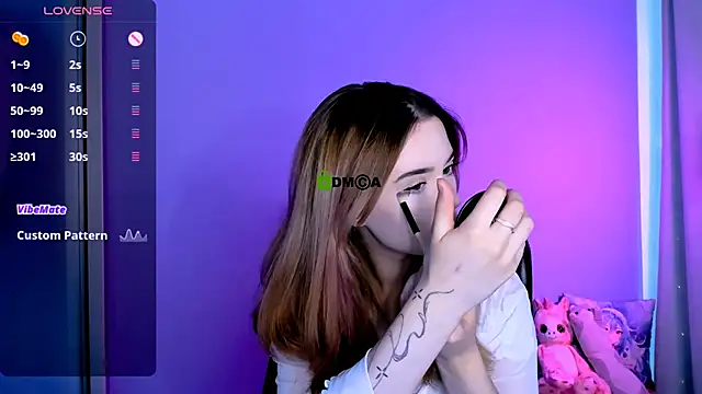 liana kisses online show from October 2025 07:15:02 PM