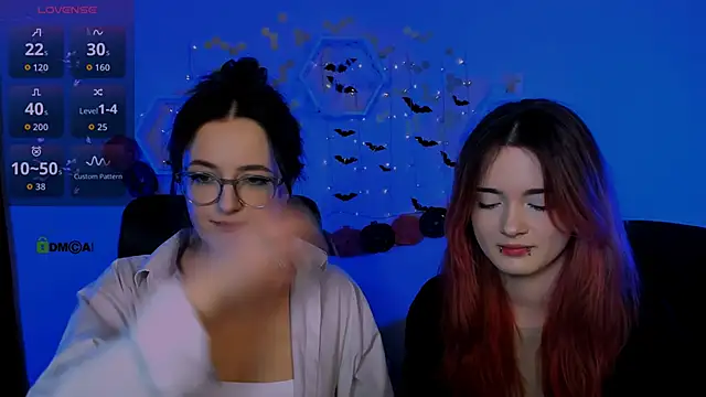 liana kisses online show from October 2025 07:55:02 PM